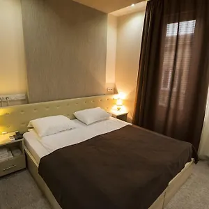 https://tbiliseli-hotel.alltbilisihotels.com